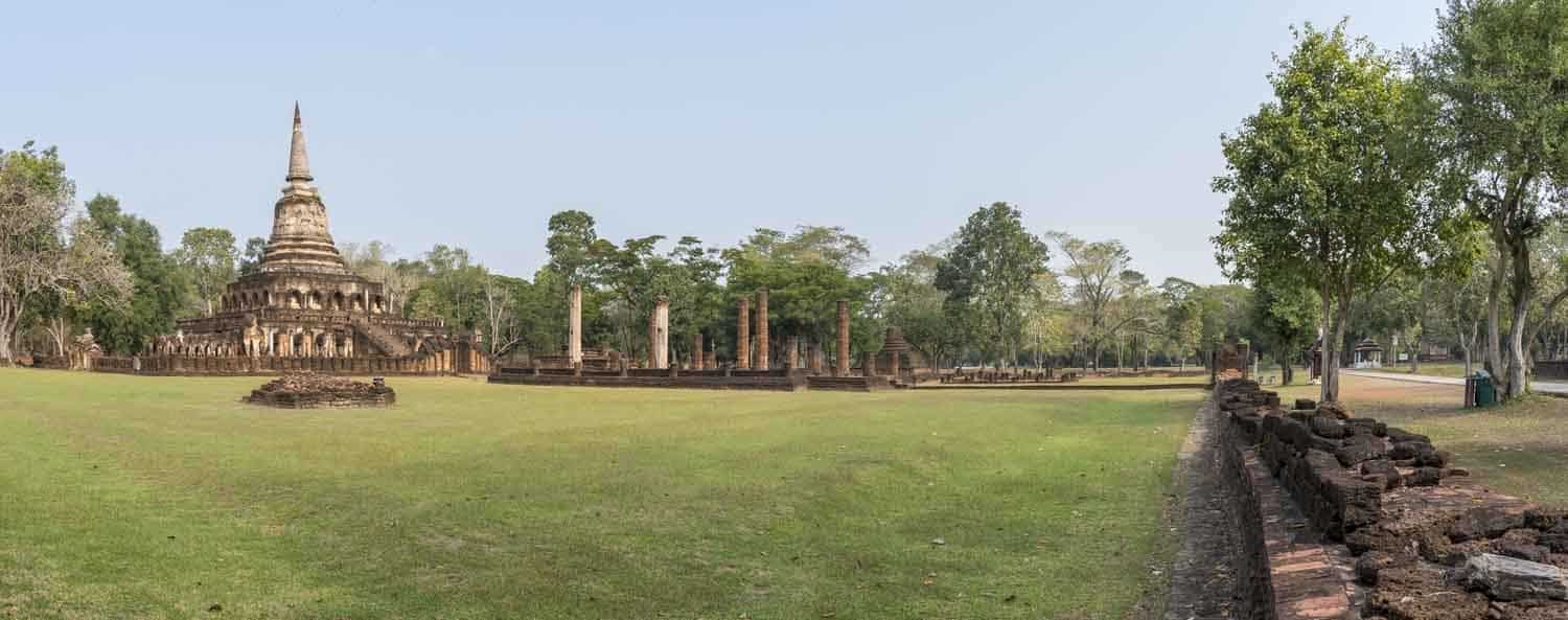 Panorama von Wat Chang Lom im historical park si Satchanalai