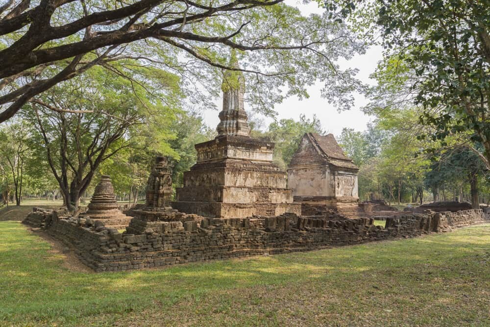 Wat Utthayan mit der Umfassungsmauer 